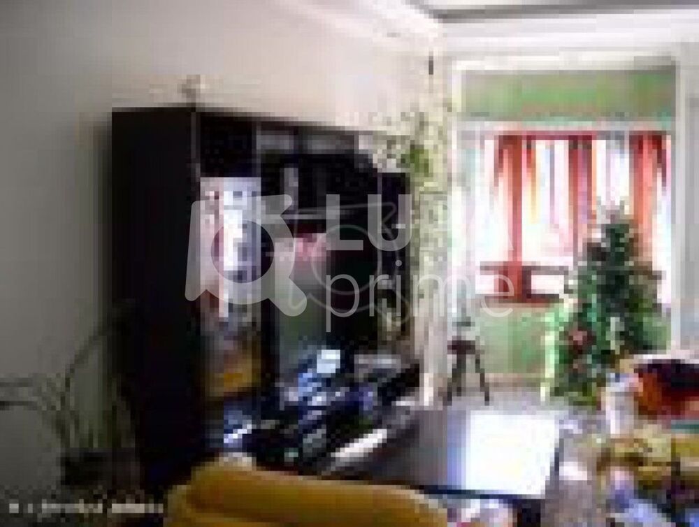 Casa à venda com 4 quartos, 230m² - Foto 1