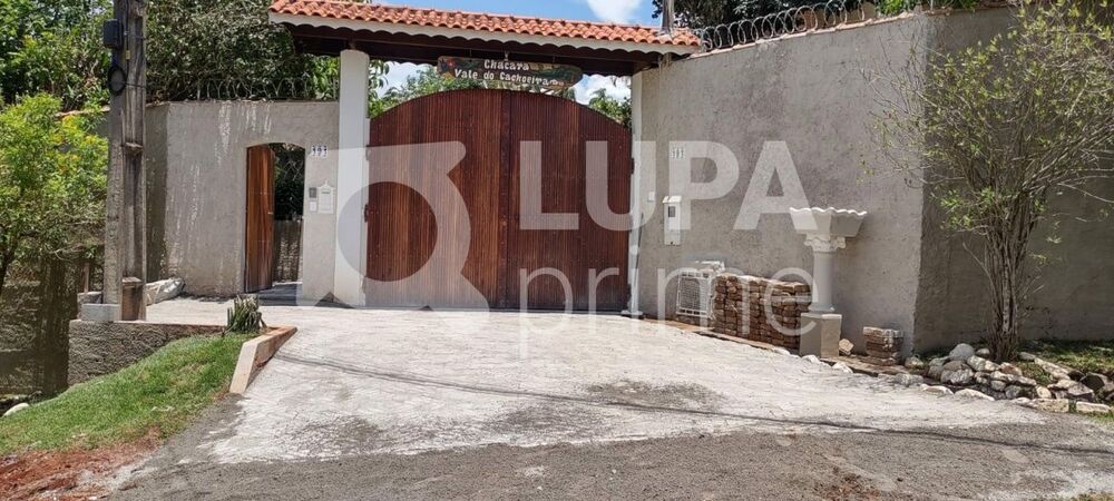 Chácara, 6 quartos, 1390 m² - Foto 1
