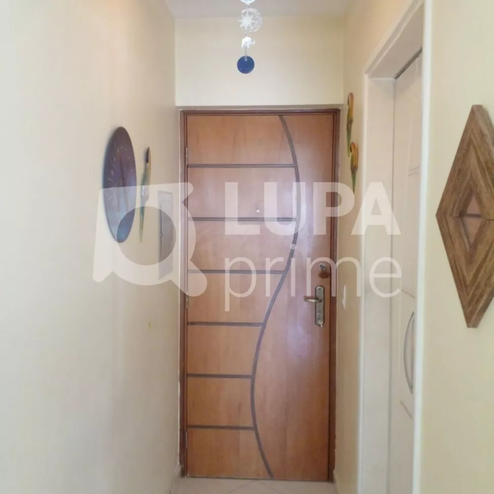 Apartamento à venda com 2 quartos, 57m² - Foto 2