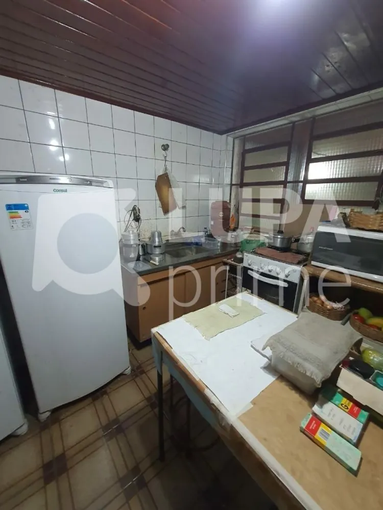 Casa, 2 quartos, 261 m² - Foto 2