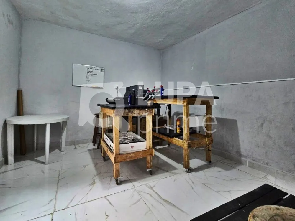 Casa, 3 quartos, 210 m² - Foto 8
