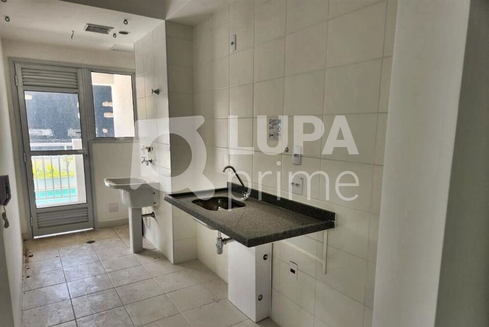 Apartamento à venda com 3 quartos, 110m² - Foto 3