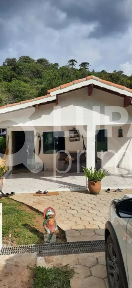 Chácara à venda com 5 quartos, 250m² - Foto 3