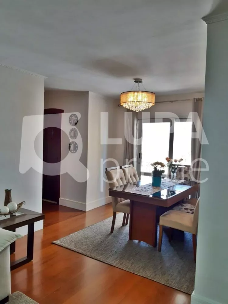 Apartamento à venda com 3 quartos, 130m² - Foto 2