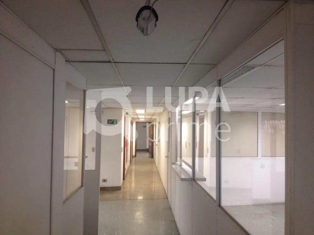 Depósito-Galpão, 3000 m² - Foto 1
