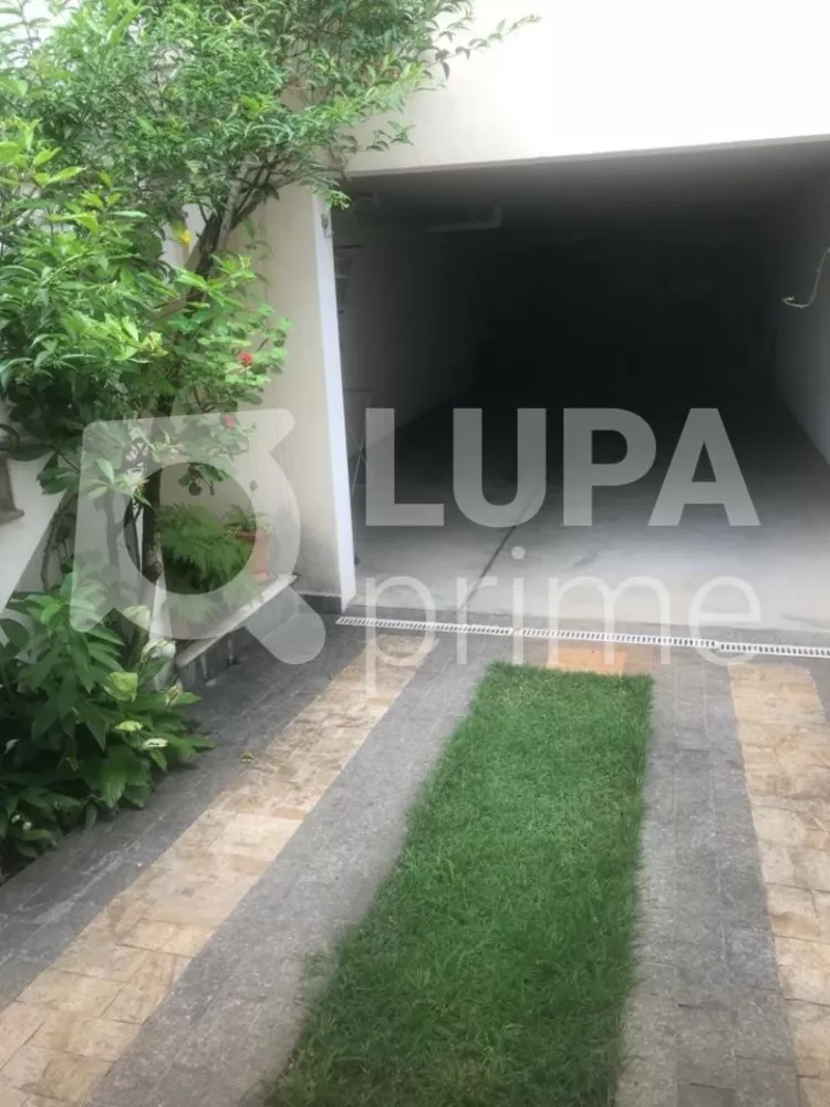 Casa à venda com 3 quartos, 277m² - Foto 7