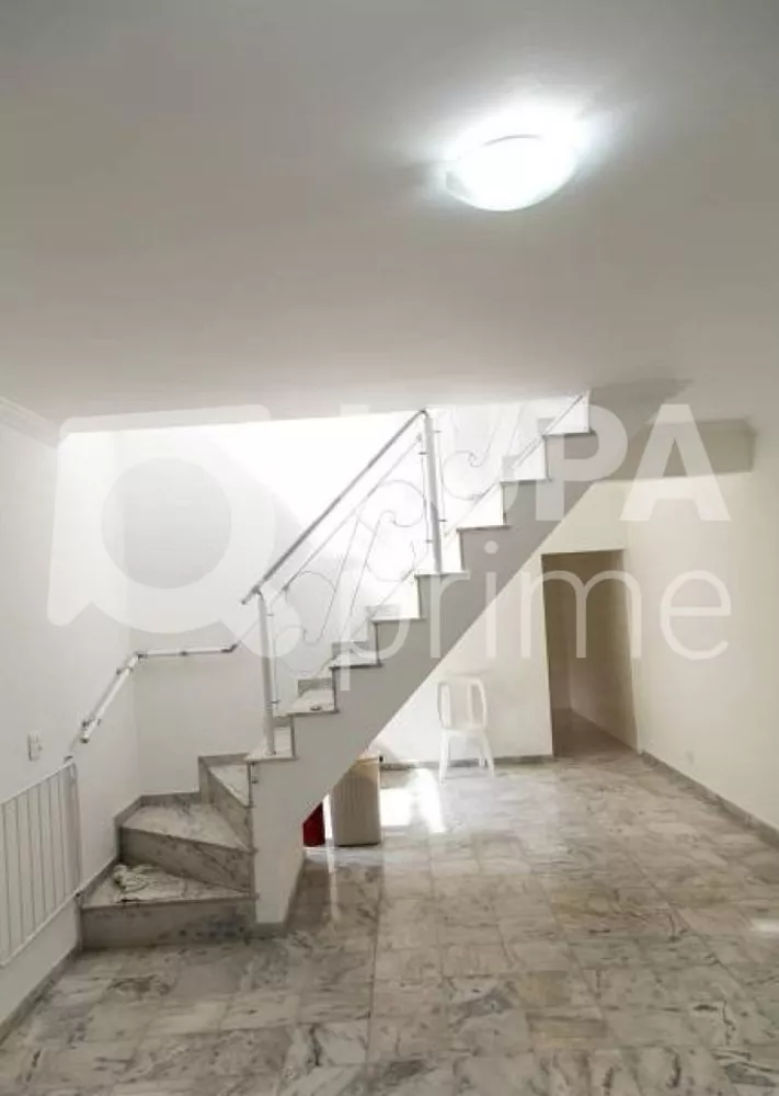 Casa à venda com 3 quartos, 180m² - Foto 4