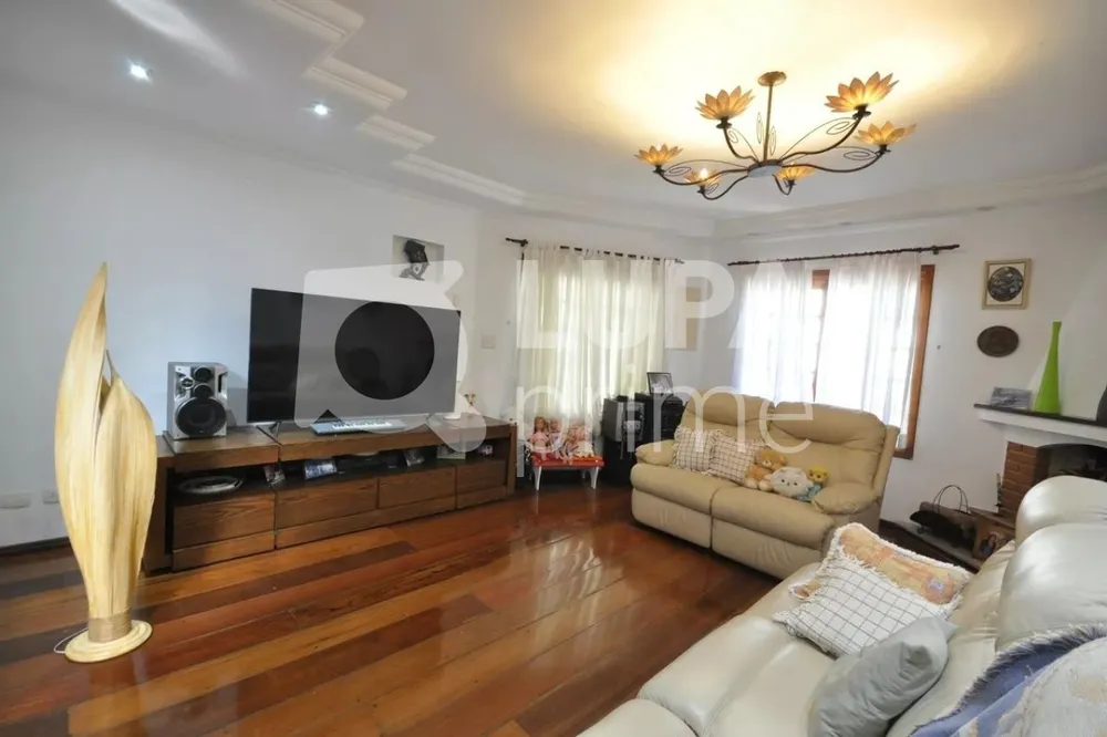 Casa, 5 quartos, 320 m² - Foto 1