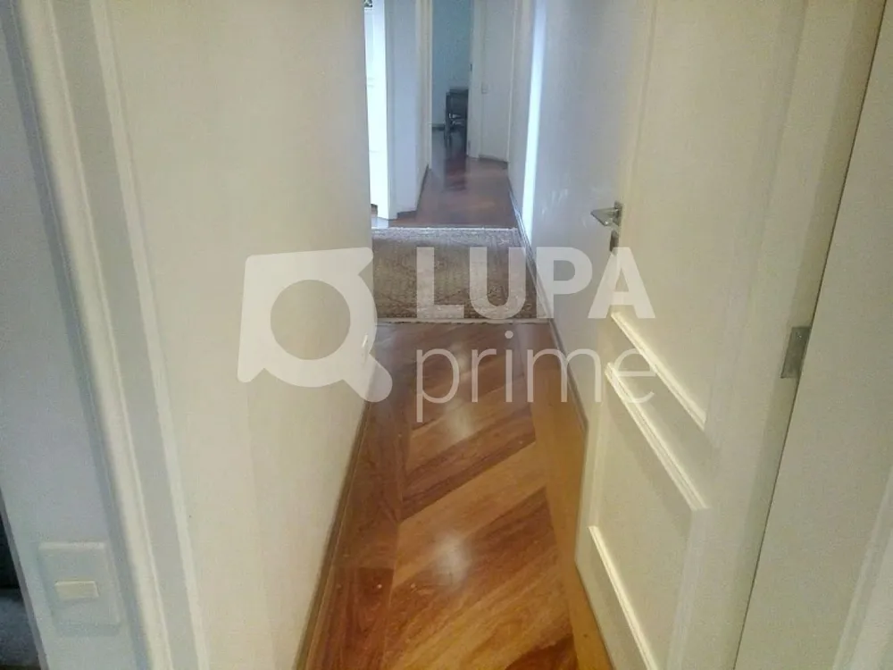 Apartamento, 3 quartos, 267 m² - Foto 1