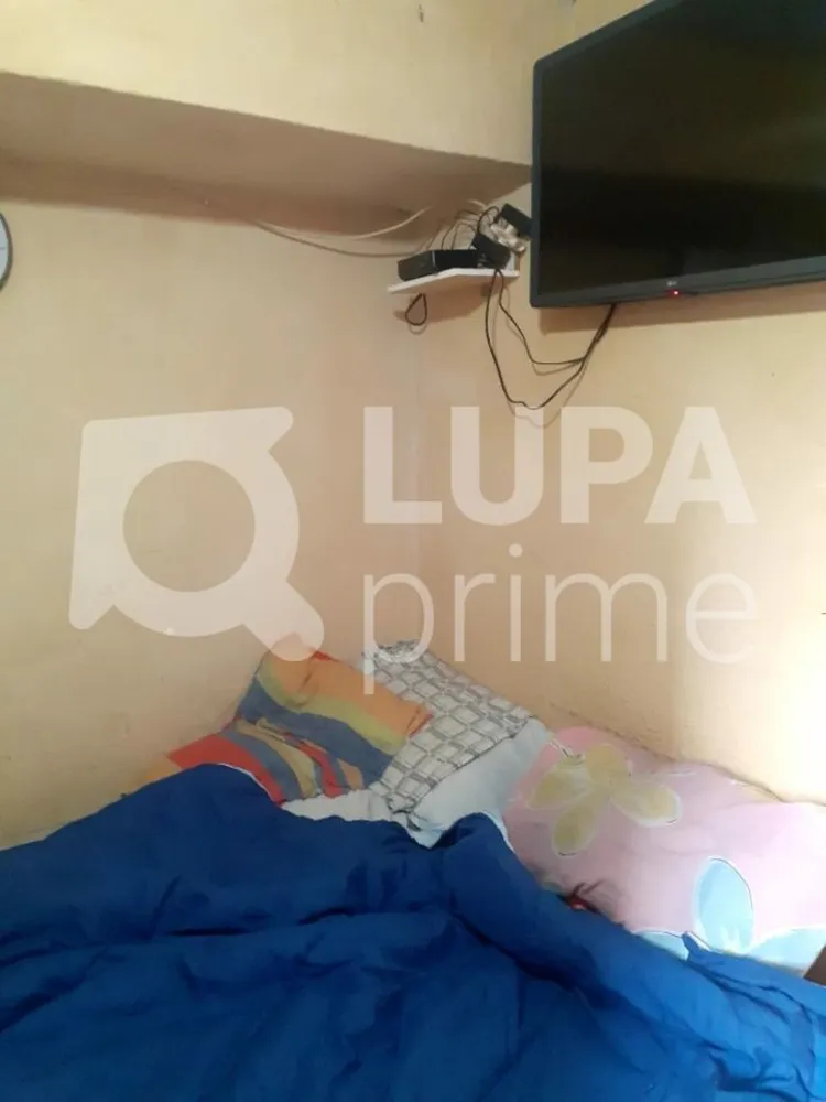Casa, 1 quarto, 230 m² - Foto 2