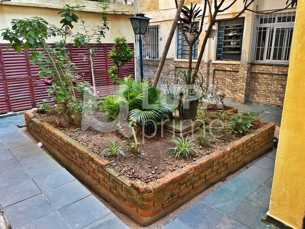 Apartamento à venda com 2 quartos, 47m² - Foto 2