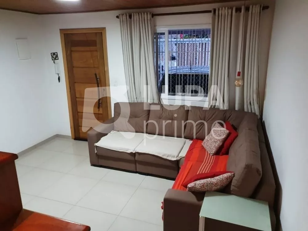 Casa à venda com 1 quarto, 180m² - Foto 3