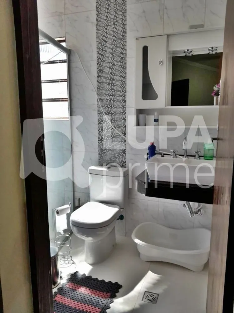 Casa, 3 quartos, 202 m² - Foto 3