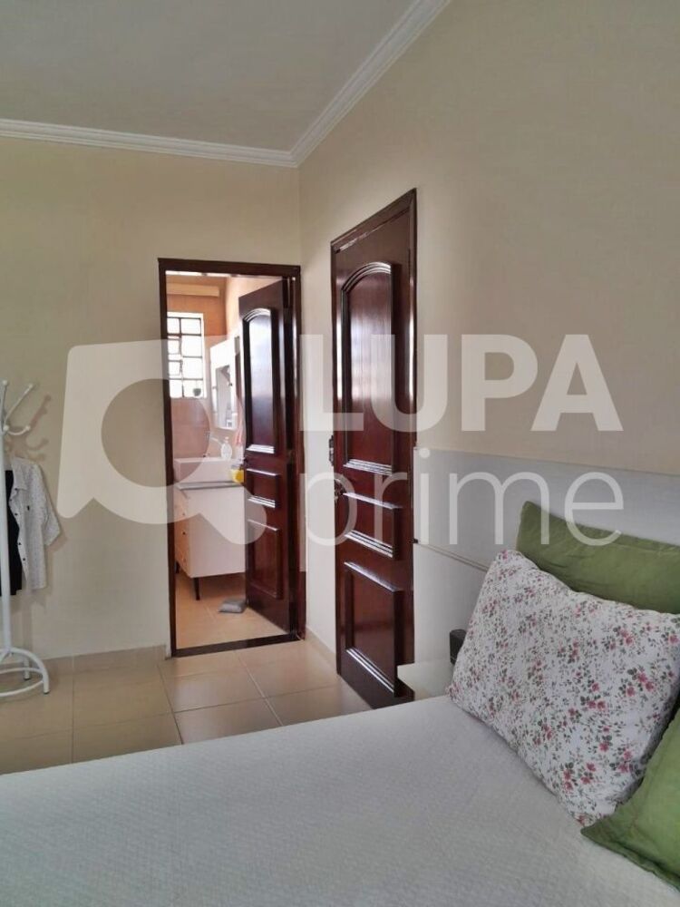 Casa, 3 quartos, 202 m² - Foto 4
