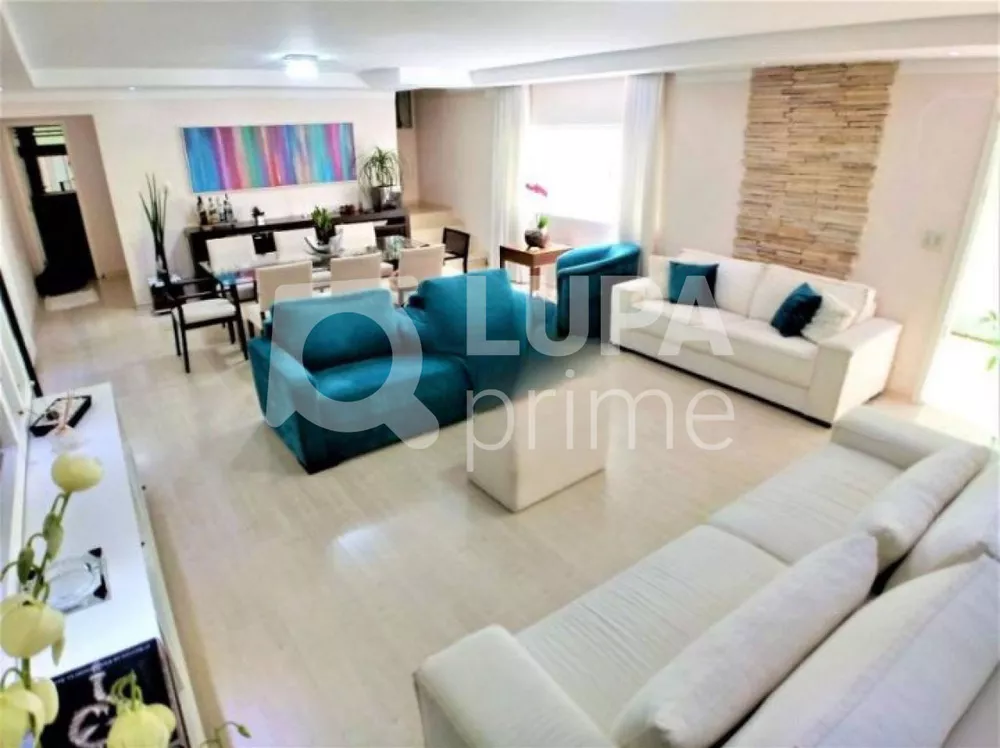 Casa à venda com 4 quartos, 124m² - Foto 1