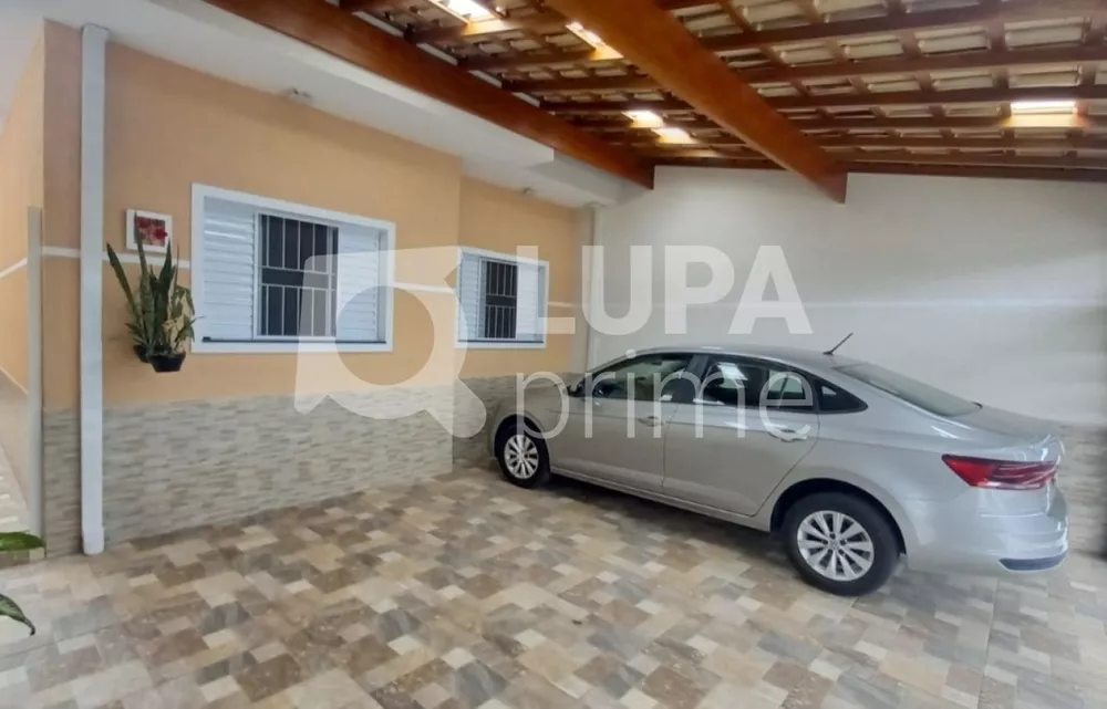 Casa à venda com 3 quartos, 104m² - Foto 1