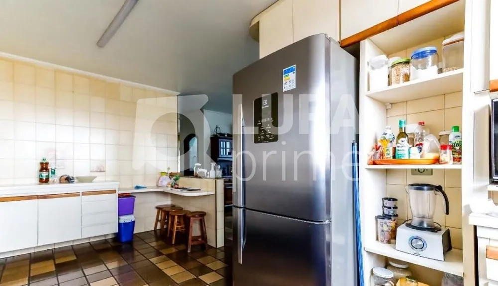 Casa, 4 quartos, 269 m² - Foto 2