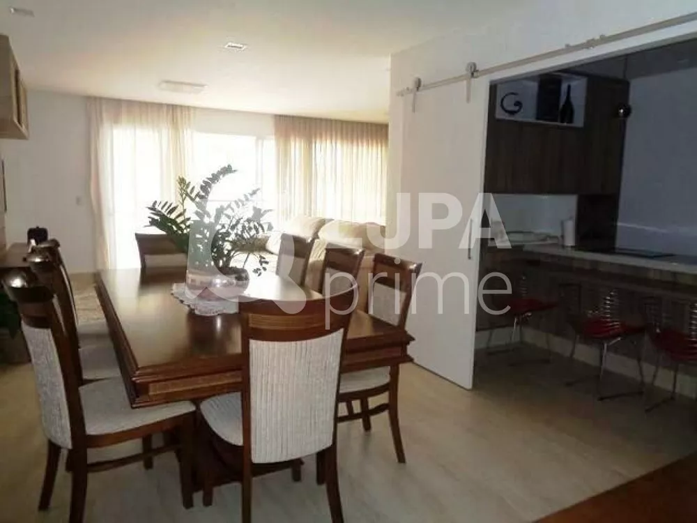 Apartamento à venda com 3 quartos, 132m² - Foto 4