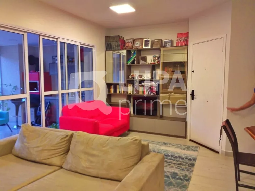 Apartamento à venda com 3 quartos, 94m² - Foto 2