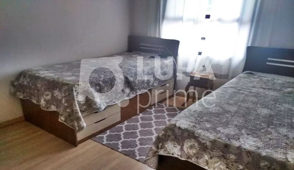 Apartamento à venda com 2 quartos, 90m² - Foto 3