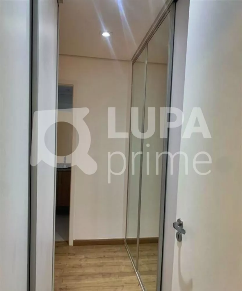 Apartamento à venda com 3 quartos, 126m² - Foto 2