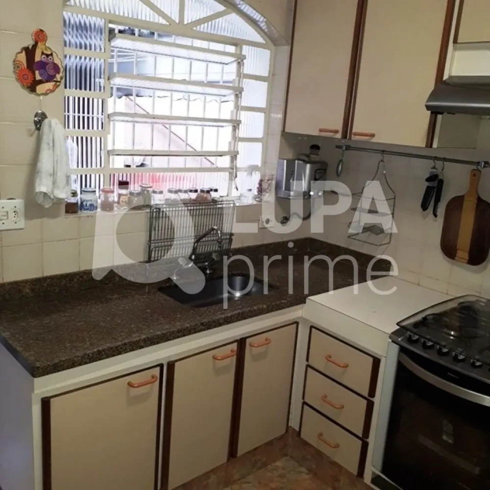 Casa, 3 quartos, 180 m² - Foto 1