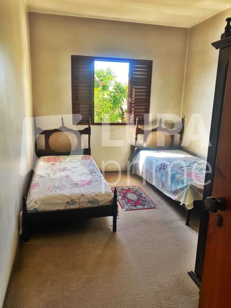 Casa, 6 quartos, 180 m² - Foto 10