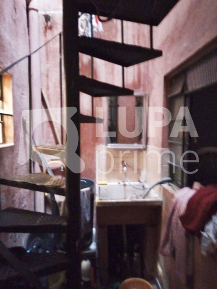 Casa à venda com 4 quartos, 97m² - Foto 8