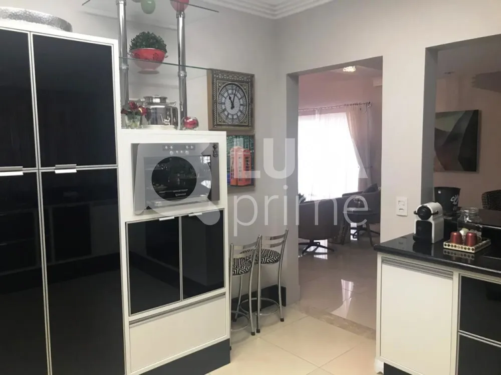Casa, 4 quartos, 350 m² - Foto 11