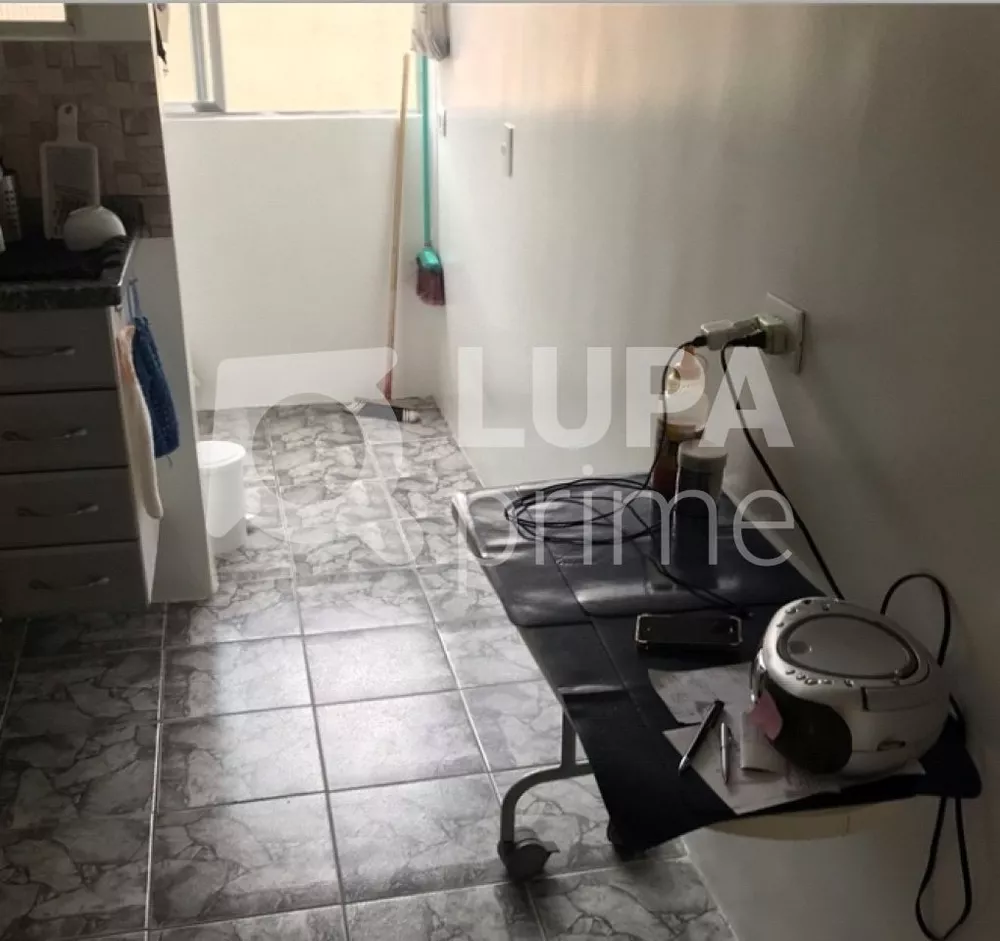 Apartamento à venda com 2 quartos, 68m² - Foto 3