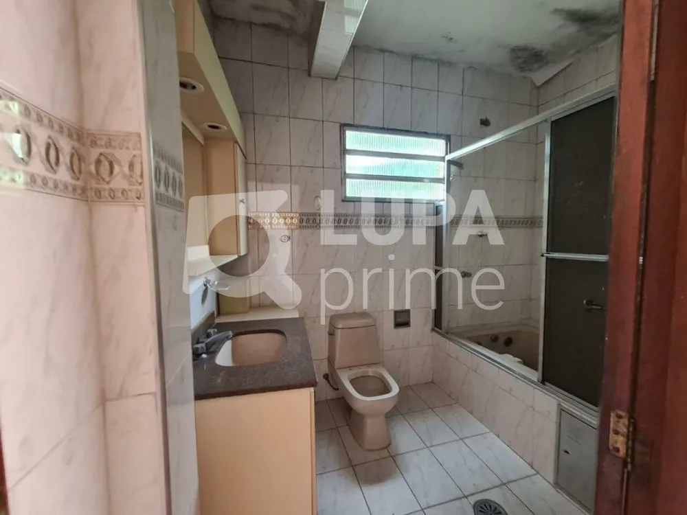 Casa, 4 quartos, 244 m² - Foto 1