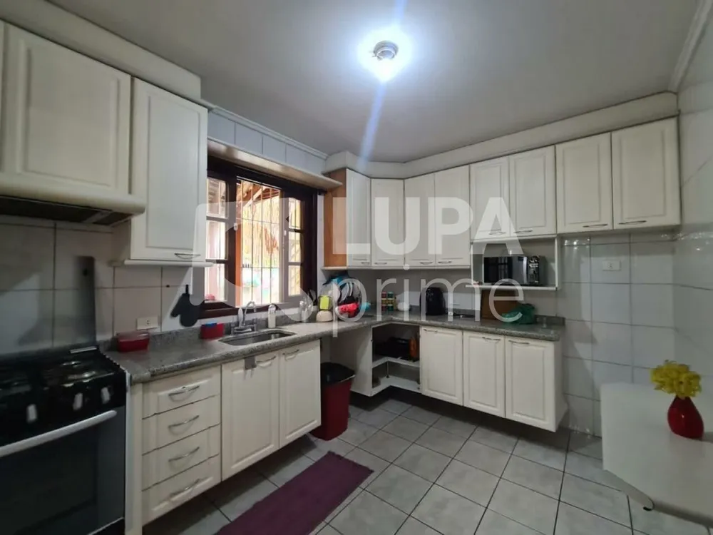 Casa, 4 quartos, 244 m² - Foto 2
