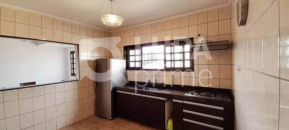 Casa à venda com 3 quartos, 192m² - Foto 4