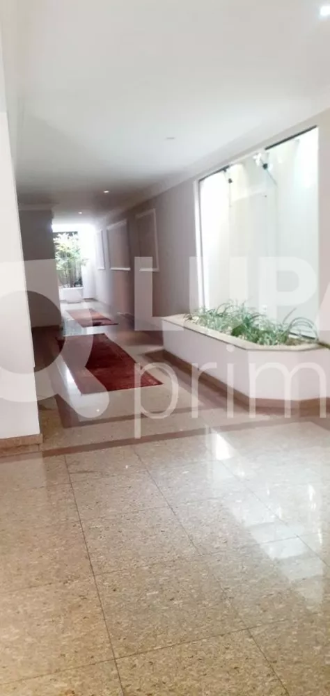 Apartamento à venda com 4 quartos, 200m² - Foto 4