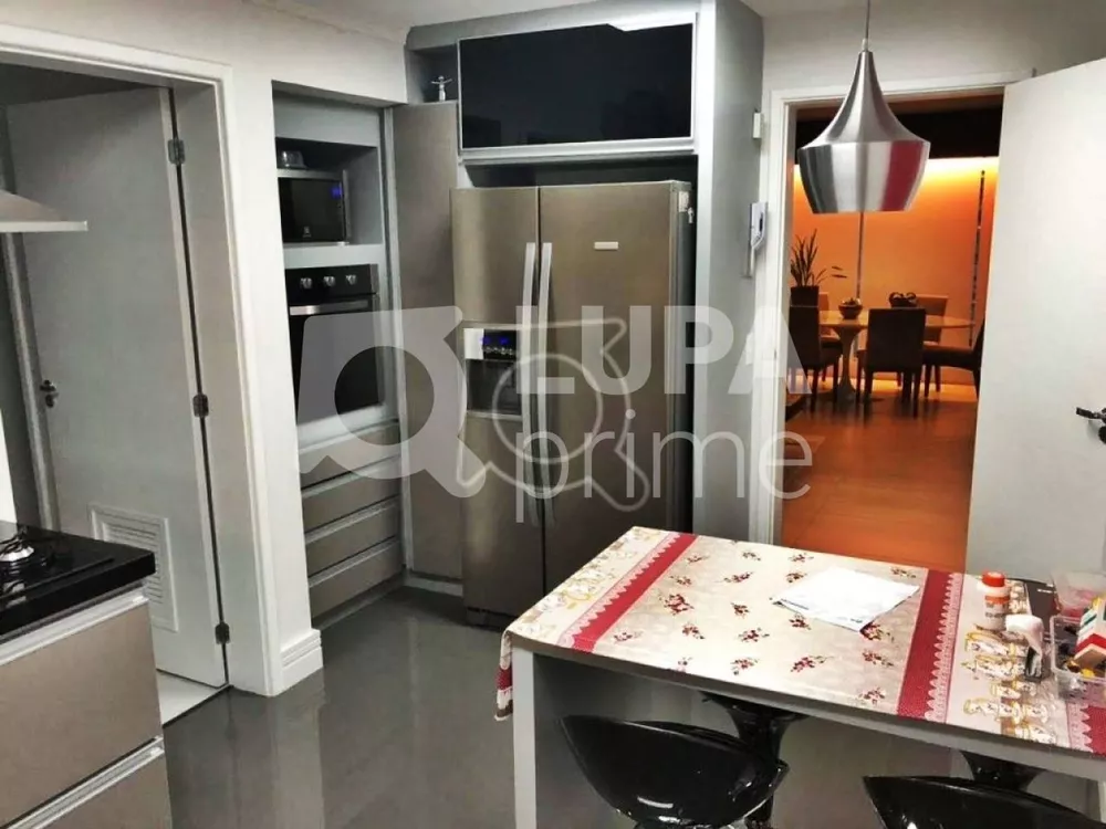 Apartamento, 3 quartos, 215 m² - Foto 3