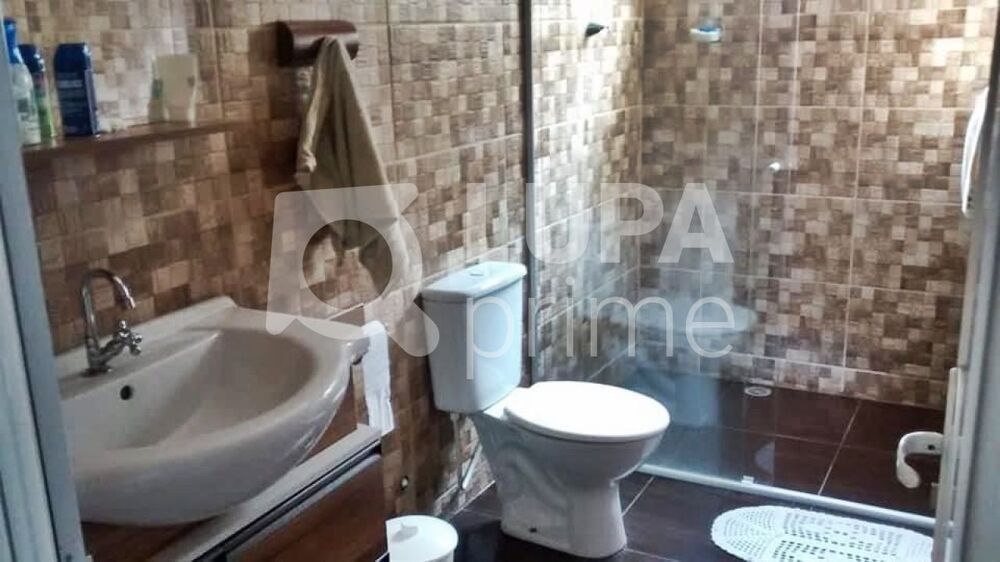 Casa à venda com 2 quartos, 200m² - Foto 4