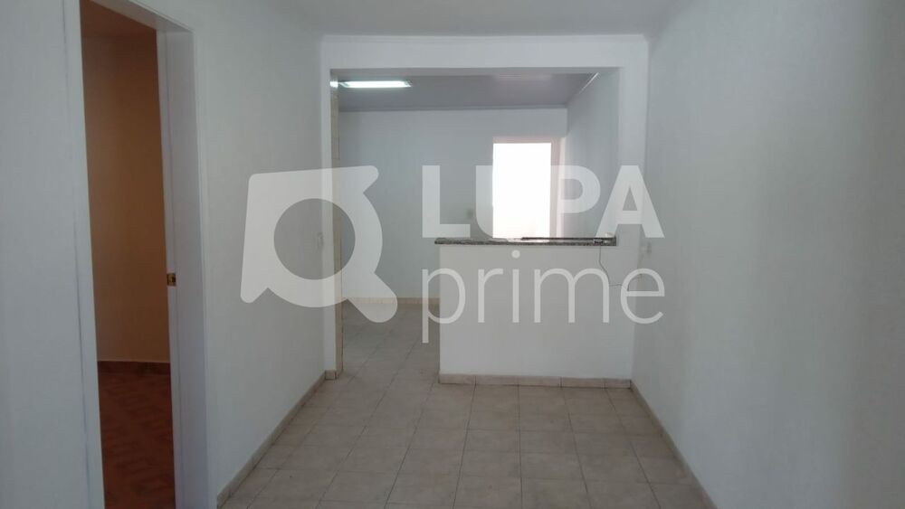 Casa à venda com 4 quartos, 150m² - Foto 4