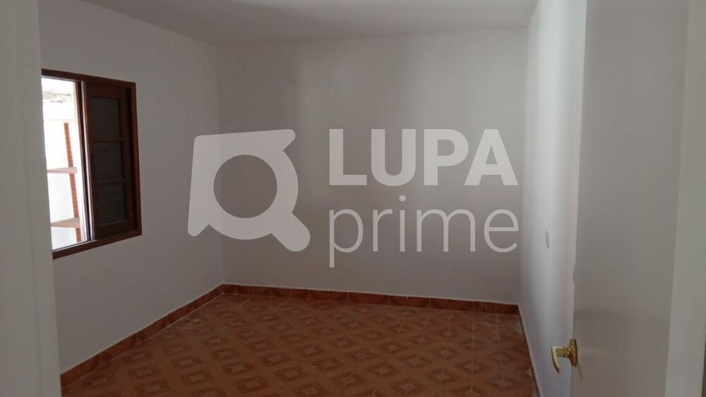 Casa à venda com 4 quartos, 150m² - Foto 3