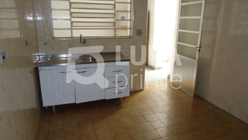 Casa à venda com 4 quartos, 150m² - Foto 15