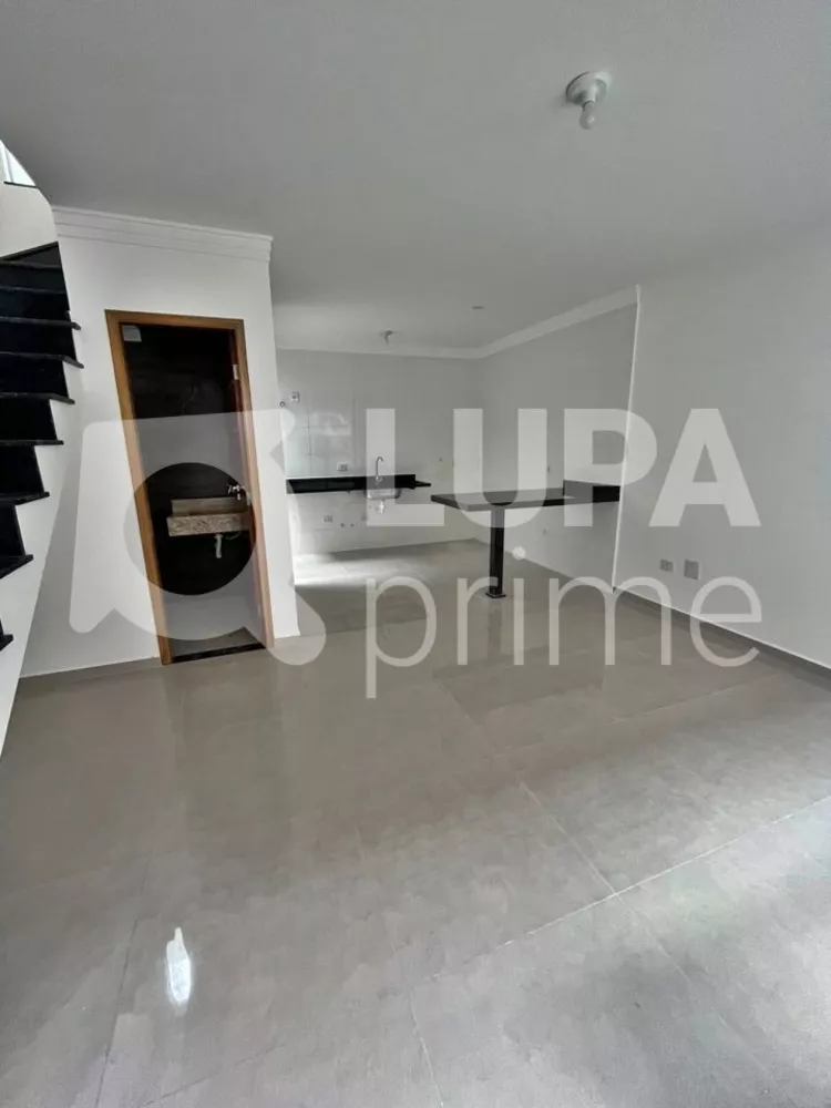 Casa à venda com 2 quartos, 65m² - Foto 2