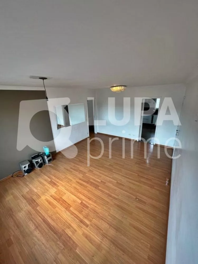 Apartamento à venda com 3 quartos, 100m² - Foto 3