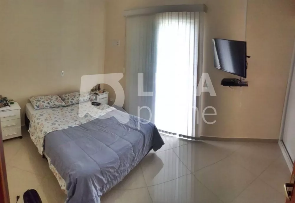 Casa à venda com 2 quartos, 75m² - Foto 4