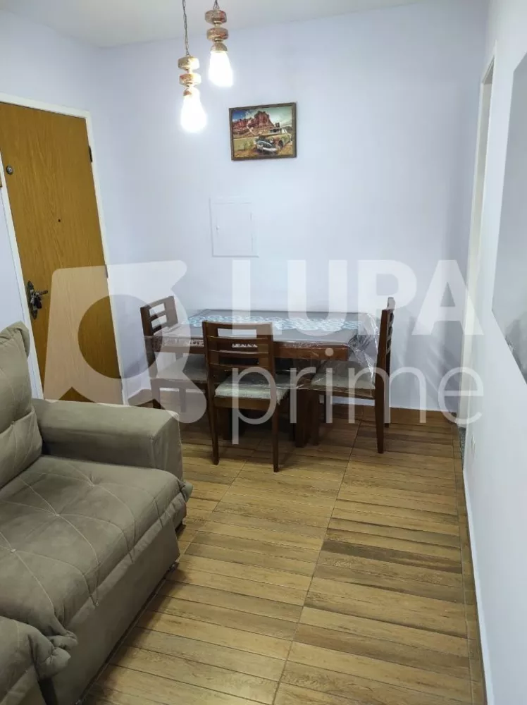 Apartamento à venda com 2 quartos, 42m² - Foto 2