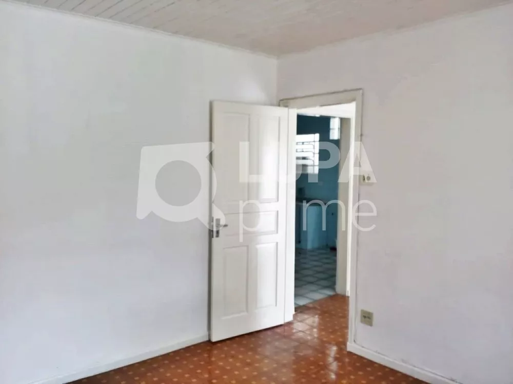 Casa à venda com 2 quartos, 120m² - Foto 4