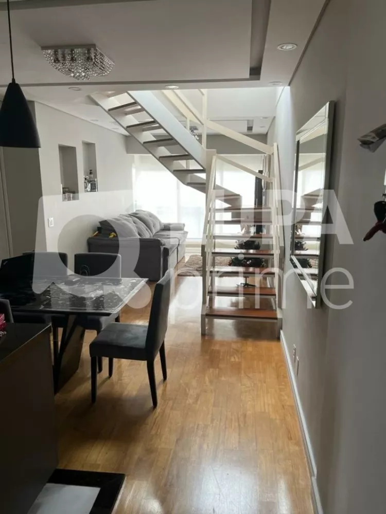 Apartamento à venda com 3 quartos, 154m² - Foto 2