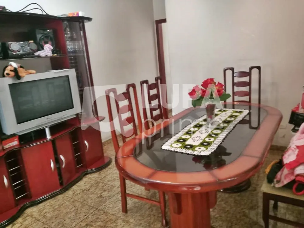 Casa, 3 quartos, 223 m² - Foto 13