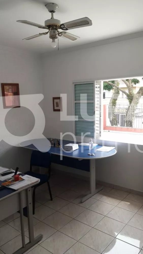 Casa à venda com 4 quartos, 189m² - Foto 3