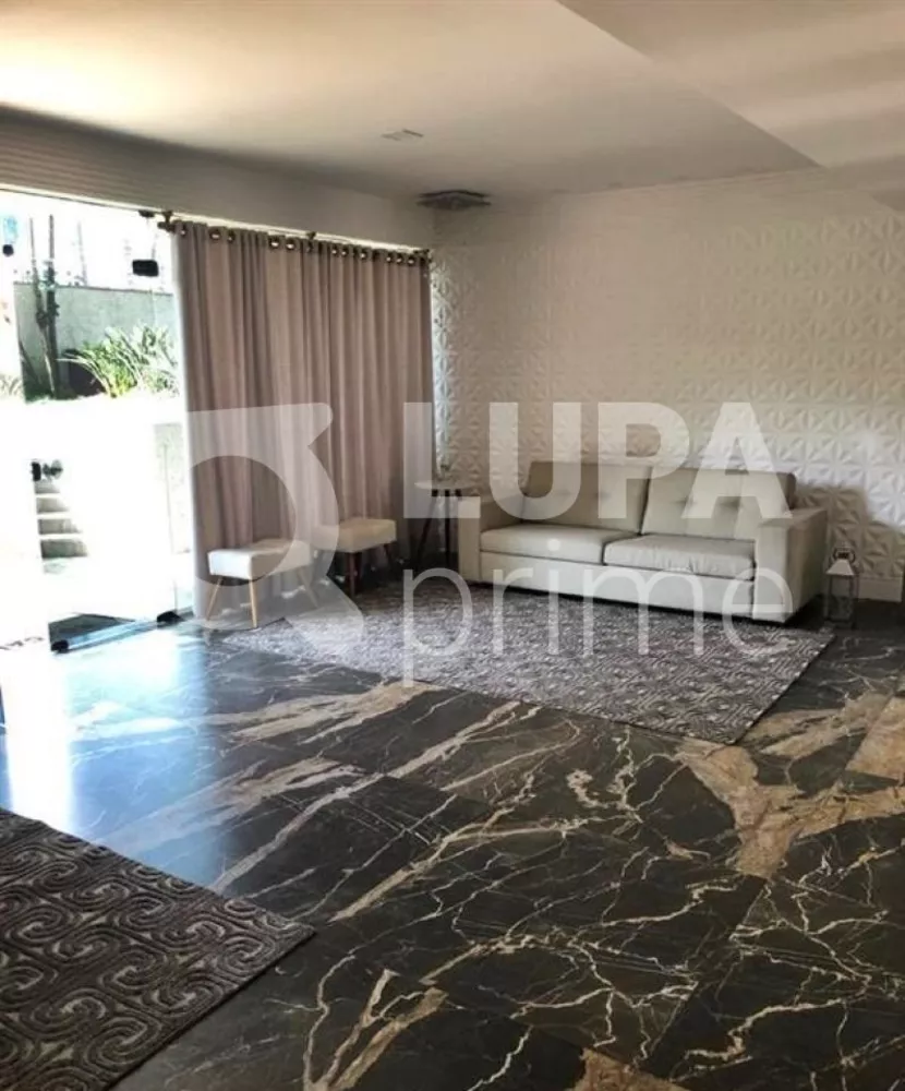 Apartamento à venda com 4 quartos, 160m² - Foto 2