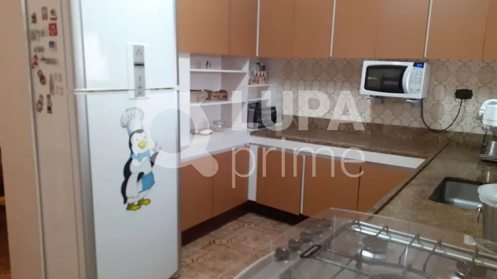 Casa, 3 quartos, 240 m² - Foto 1