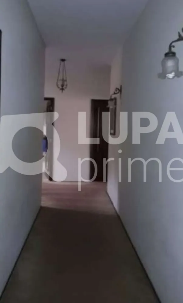 Casa, 5 quartos, 1030 m² - Foto 1